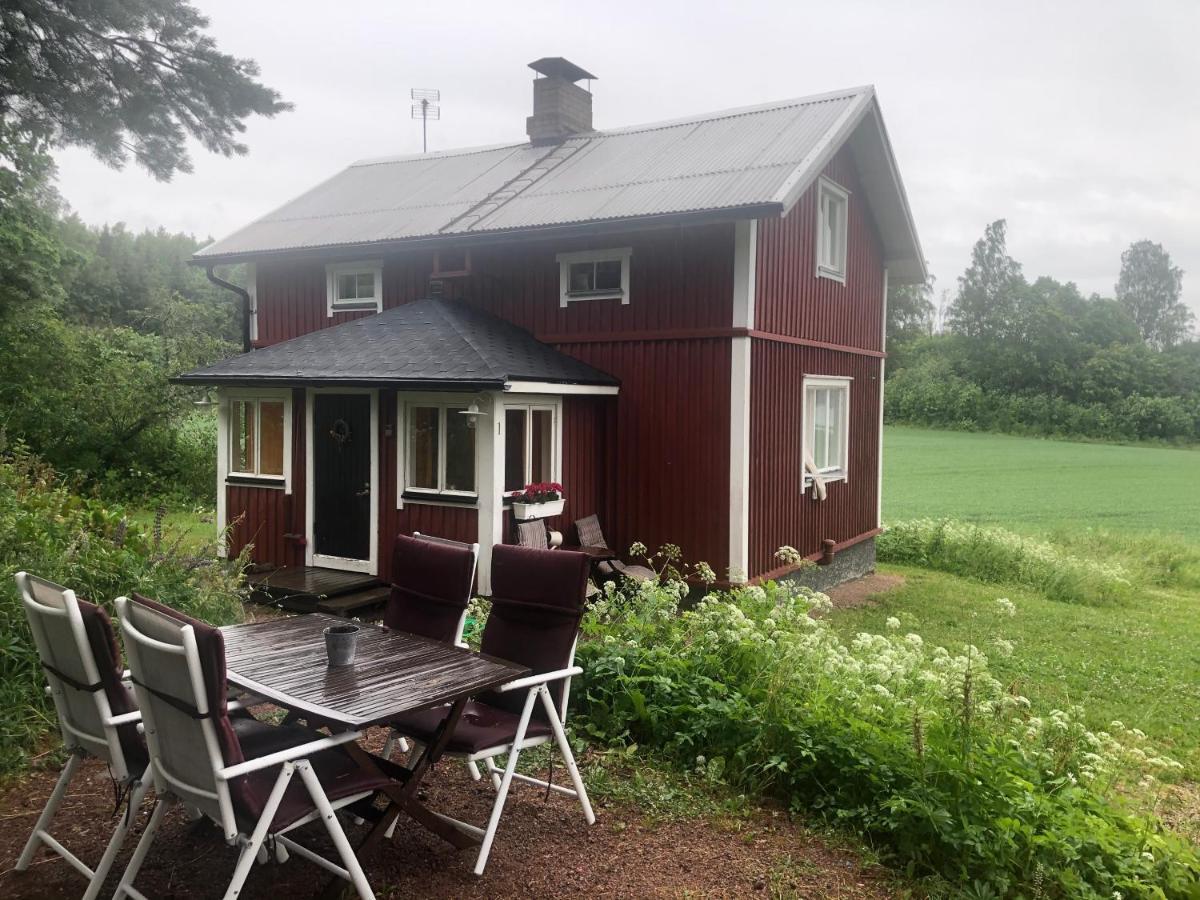Villa Tuomiranta Sannas Luaran gambar